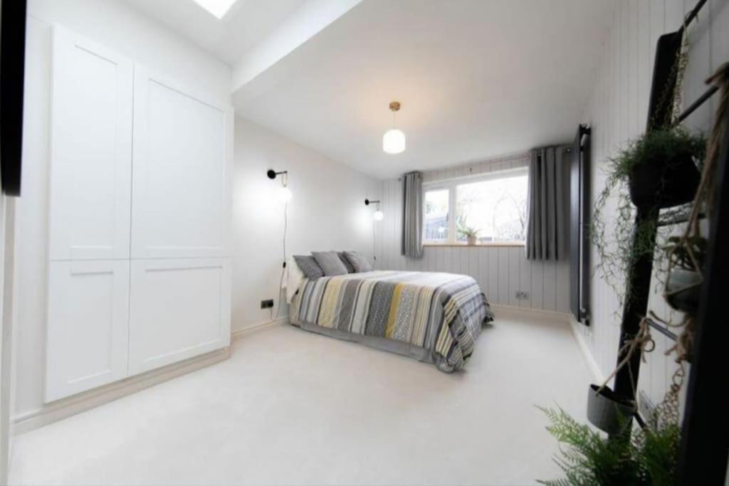 Recently Refurbished Home. Poulton-le-Fylde Exteriör bild